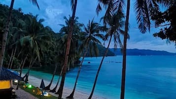 Plage privée à proximité, pêche sur place