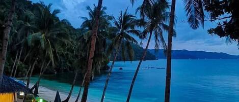 Private beach nearby, fishing