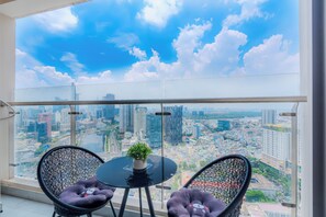 Căn hộ Business, 2 phòng ngủ, quang cảnh thành phố | Ban công