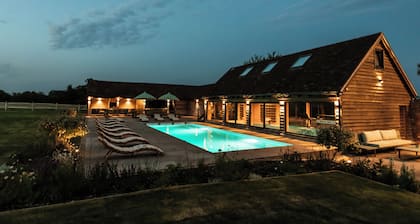 Chalet Style apartment with bed pods. Great for groups of friends