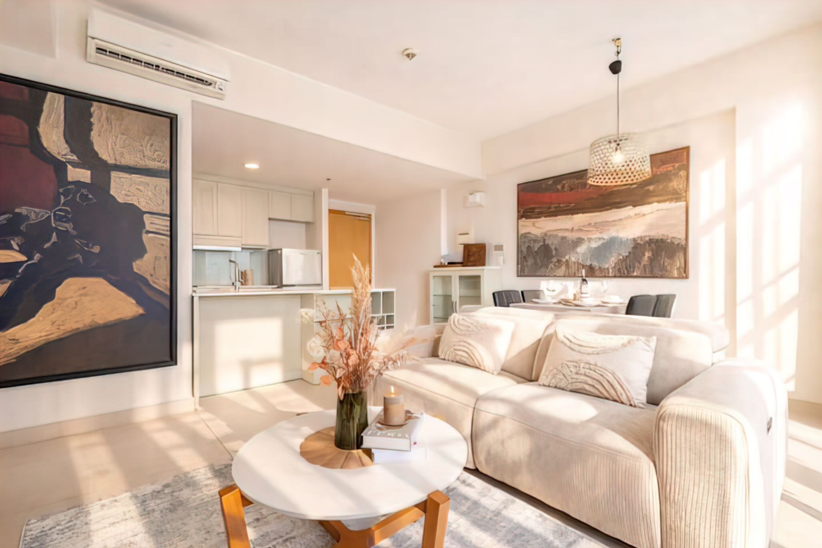 Superior Apartment, 2 Bedrooms, Kitchen, City View | Living area | 35-inch TV with cable channels