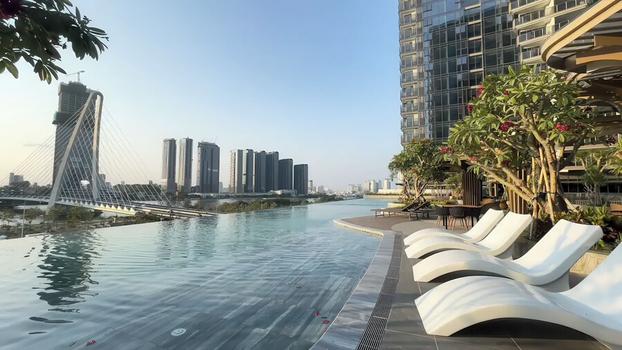 The Opera Residence - Pool & Sauna