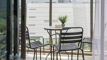Superior Apartment, 2 Bedrooms, Kitchen, City View | Terrace/patio