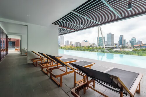 The Metropole - Horizon View Riverside 