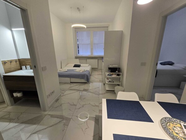 1 chambre, fer et planche à repasser, Wi-Fi, literie fournie