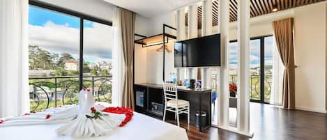 Signature Room | Minibar, desk, soundproofing, free WiFi