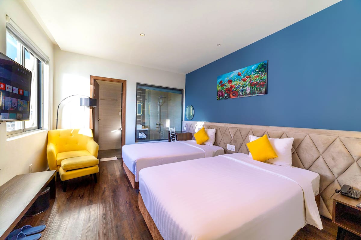 Minibar, desk, soundproofing, free WiFi