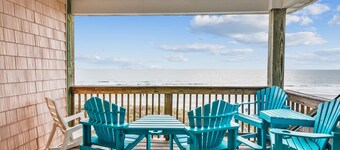 Margarita Villas B | Oceanfront 8 Bedroom Home