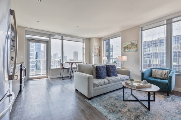 TV, offices - Luxury Apt with Balcony In Seaport (Boston MA)