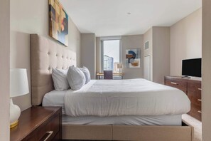 2 Schlafzimmer, Schreibtisch, Bügeleisen/Bügelbrett, WLAN