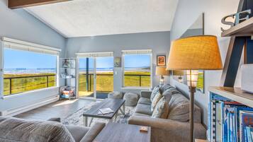 Smart TV, DVD player, stereo