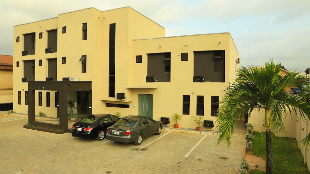 ILANGA SUITES image