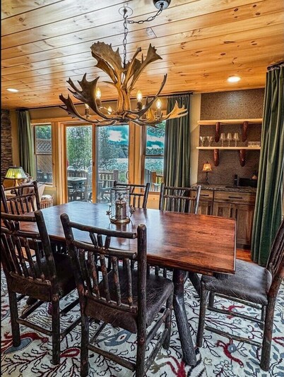 Townhome O1 - Luxury Waterfront Home on 4th Lake