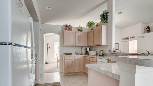 House | 4 bedrooms - Cozy Spacious 4-bedroom Villa With Private Pool in Southern Dunes Golf Country Club (Haines City)