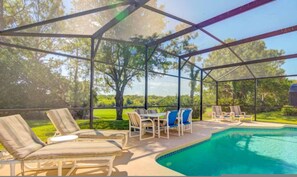 Room - Spacious 5-bedroom Villa With Private Pool Spa and Games Room (Haines City)