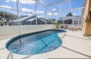 4 bedrooms - Colorful Family-friendly 4-bedroom Villa With South-facing Pool in Southern Dunes Golf Country Club (Haines City)