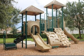 Room - Stylish Family-friendly 3-bedroom Condo Near Disney With Resort Amenities (Kissimmee)