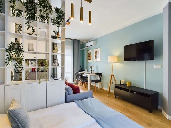 Bügeleisen/Bügelbrett, WLAN, Bettwäsche