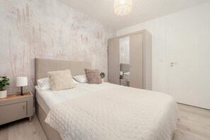 2 soverom, strykejern/-brett, wi-fi og sengetøy