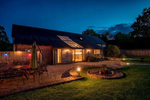 Jurston Lane Barn Family Retreat