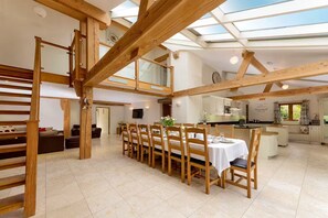 House | Dining