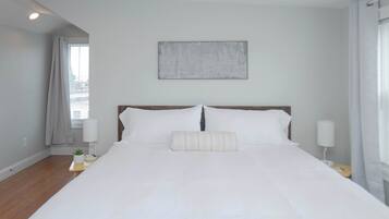 2 habitaciones, escritorio, tabla de planchar con plancha y wifi gratis