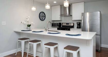 Jennifer's Penthouse 2 Floors - Amazing City View!