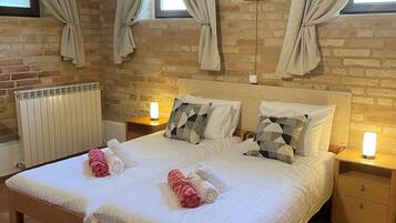 6 Schlafzimmer, Bügeleisen/Bügelbrett, WLAN, Bettwäsche