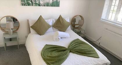 Fern Cozy Apartment 1