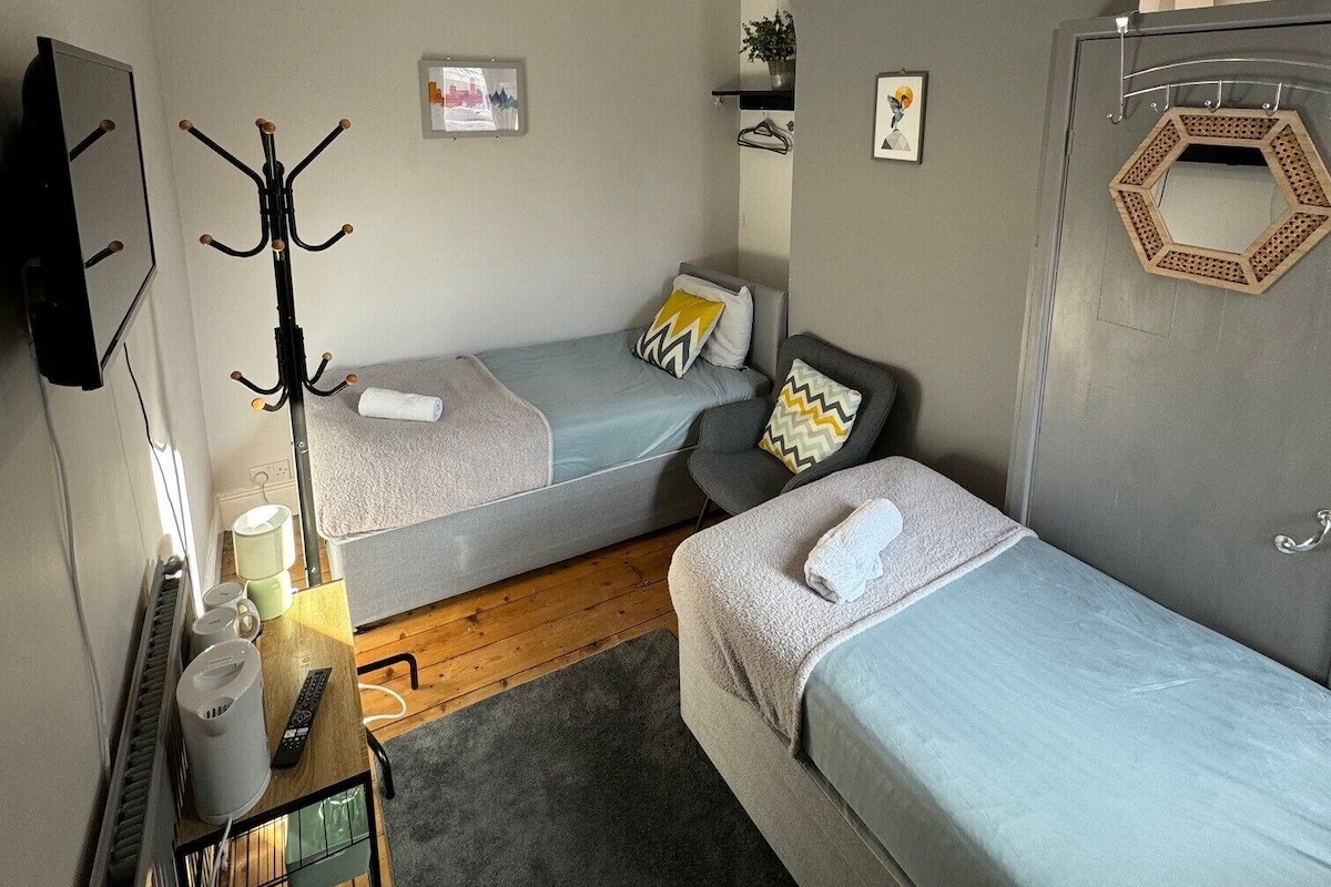 Twin kamer, niet-roken | Luxe beddengoed, gratis wifi, beddengoed