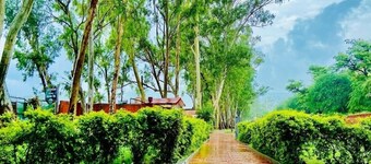 Tiger Club Resort