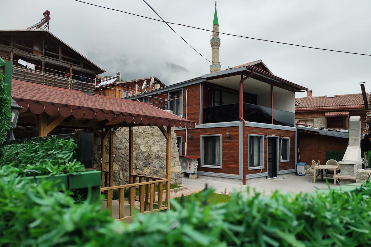 Villa, Lake View | Premium bedding, soundproofing, free WiFi, bed sheets