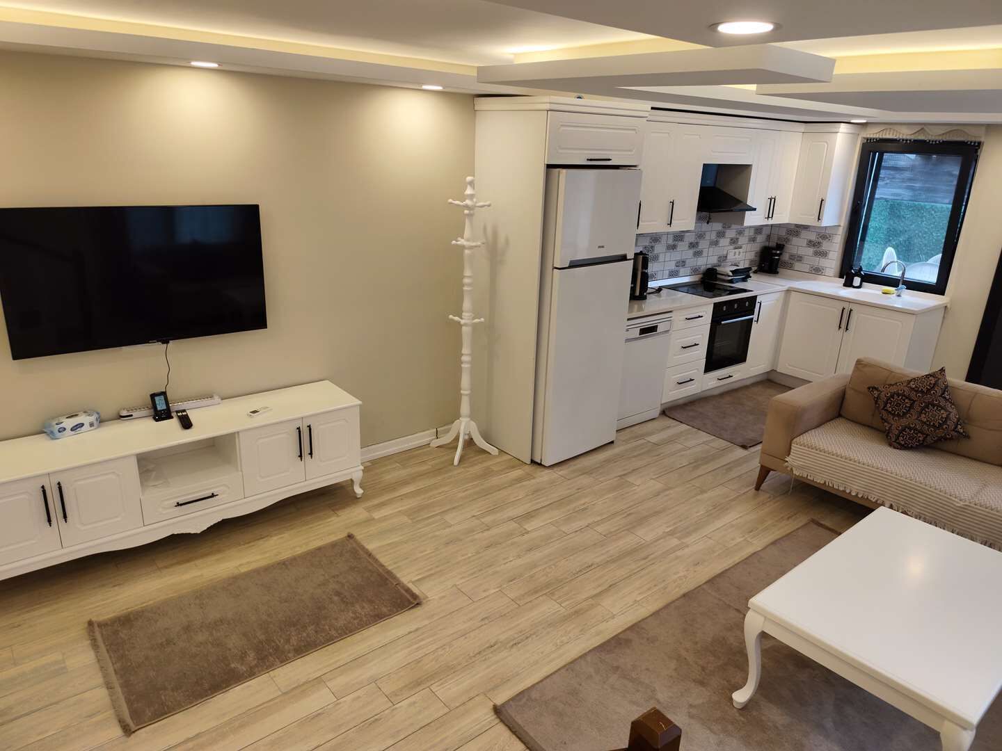 Villa, 2 Schlafzimmer, Seeblick | Eigene Küche | Wasserkocher mit Kaffee-/Teezubehör, Wasserkocher, Reinigungsartikel