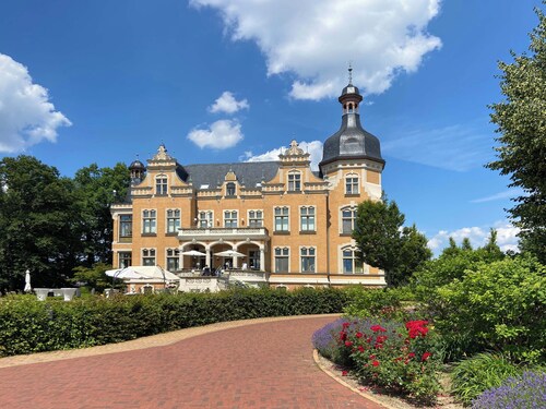 8P Holiday home "Seegelblick" in the first row of the lake with sauna, fireplace & wallbox