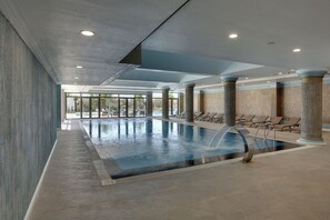 2 indoor pools, outdoor pool, lifeguards on site - Dedeman Gure Nurhayat Thermal Resort&Spa (Edremit)