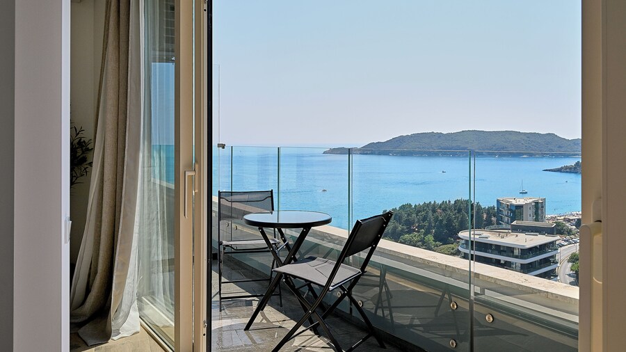 Skyline Resort
