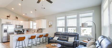 Apartment (3 Bedrooms) | Front of property