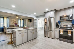 House (5 Bedrooms) | Interior - Spacious Home w/ Hot Tub, 14 Mi to Downtown Atl! (Atlanta)