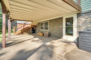 House (3 Bedrooms) | Interior - Waterfront Lake Wissota Retreat: Dock & Deck! (Chippewa Falls)