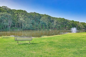 House (3 Bedrooms) | Interior - Watertown Home w/ Yard: 1 Mi to Echo Lake Park! (Oakville)