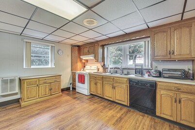 Watertown Home w/ Yard: 1 Mi to Echo Lake Park!