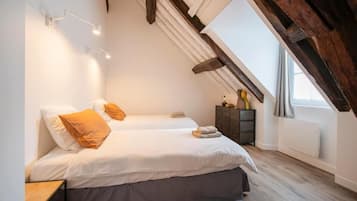 2 bedrooms, WiFi, bed sheets