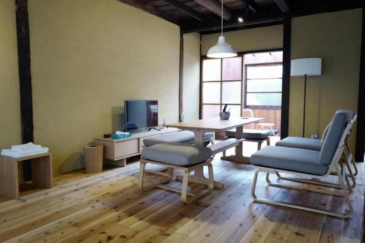 1 bedroom house