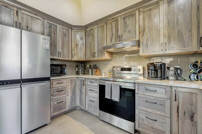 5BD – Large Yard & Firepit | Escape to the Mtns!