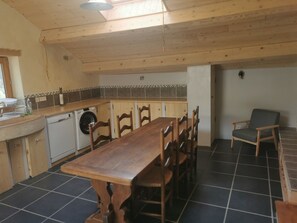Dining - Equestrian farm cottage (Barles)