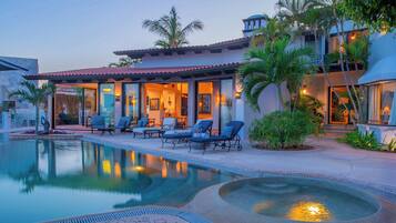 Außenpool, beheizter Pool