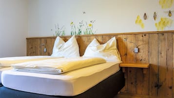 Ropa de cama de alta calidad, caja fuerte, cortinas opacas