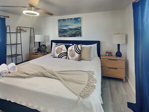 3 slaapkamers, een strijkplank/strijkijzer, internet, beddengoed