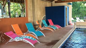 Piscine couverte, piscine extérieure