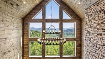 Cabin, 5 Bedrooms | View from property